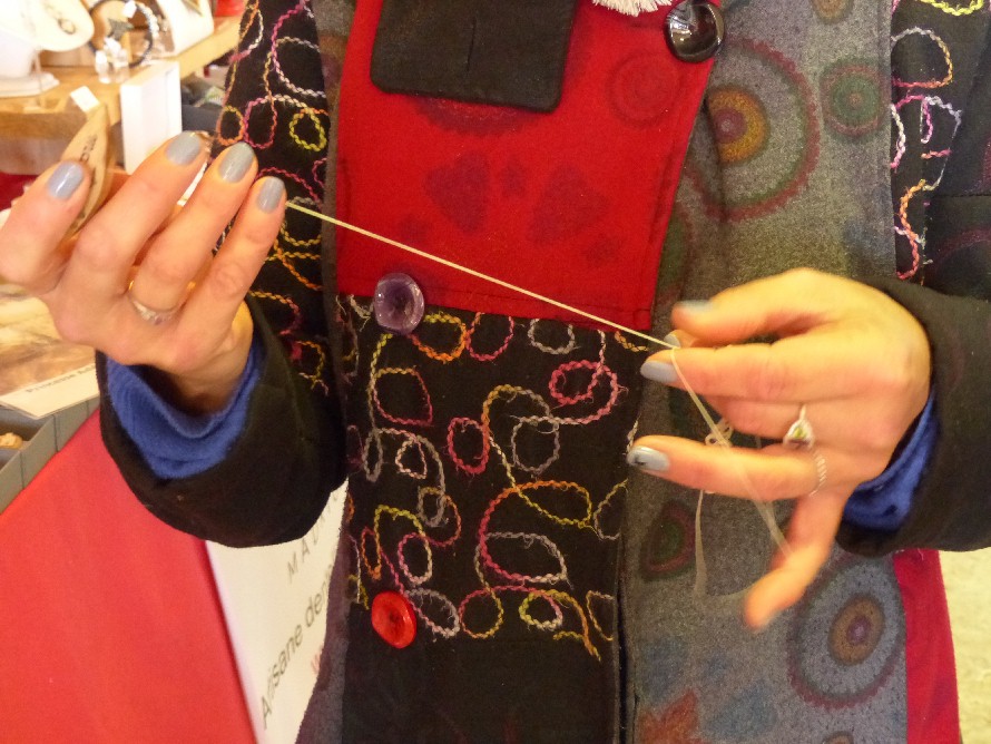 Démonstration de dentelle de frivolité (madrigalbijoux.fr)